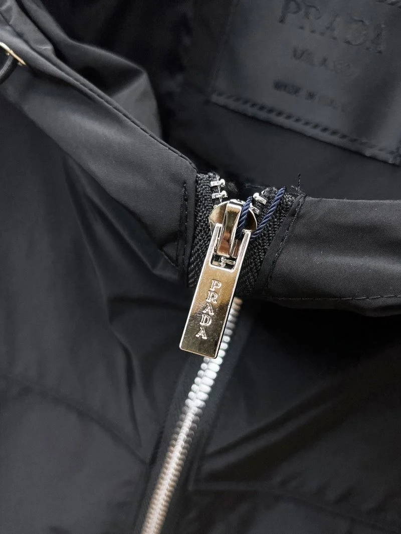 Prada Outwear Unique 167309