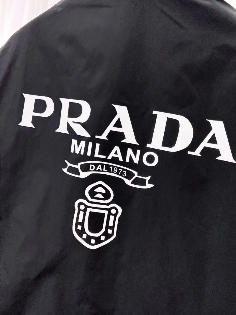 Prada Outwear UrbanStyle 167300