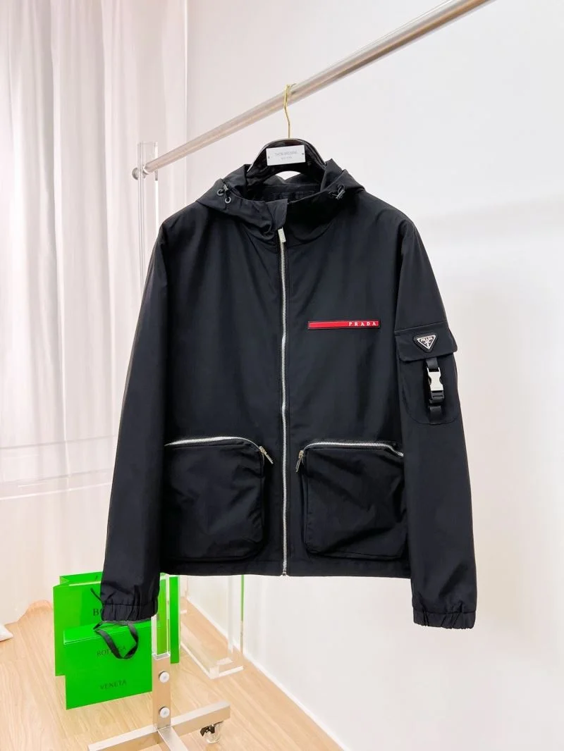MultiPurpose Prada Outwear 167313