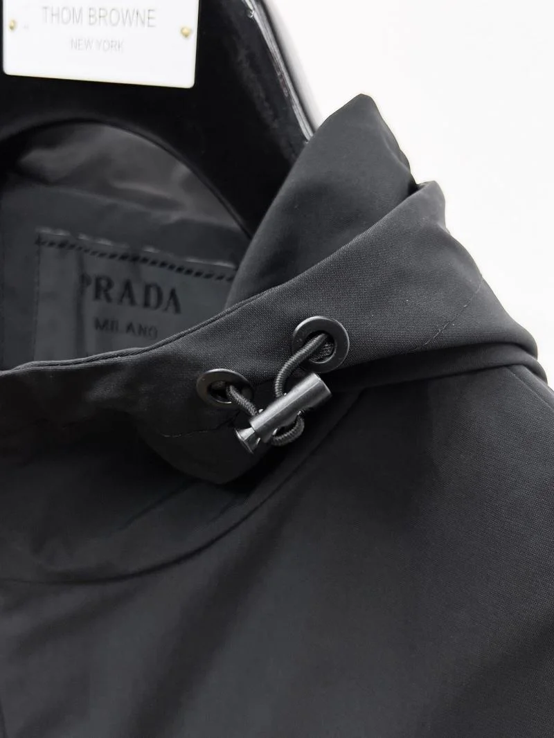 MultiPurpose Prada Outwear 167313