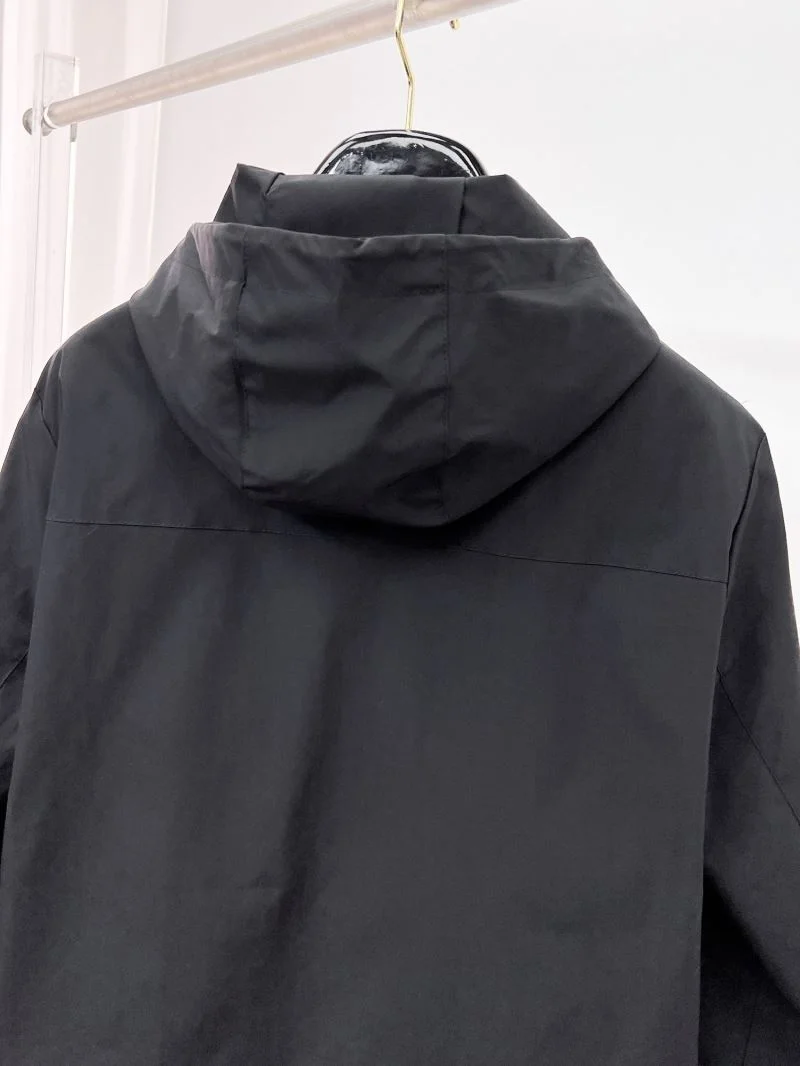 MultiPurpose Prada Outwear 167313