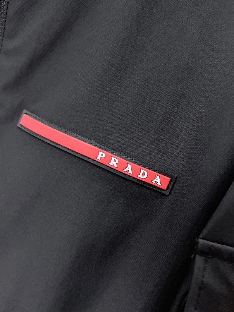 MultiPurpose Prada Outwear 167313