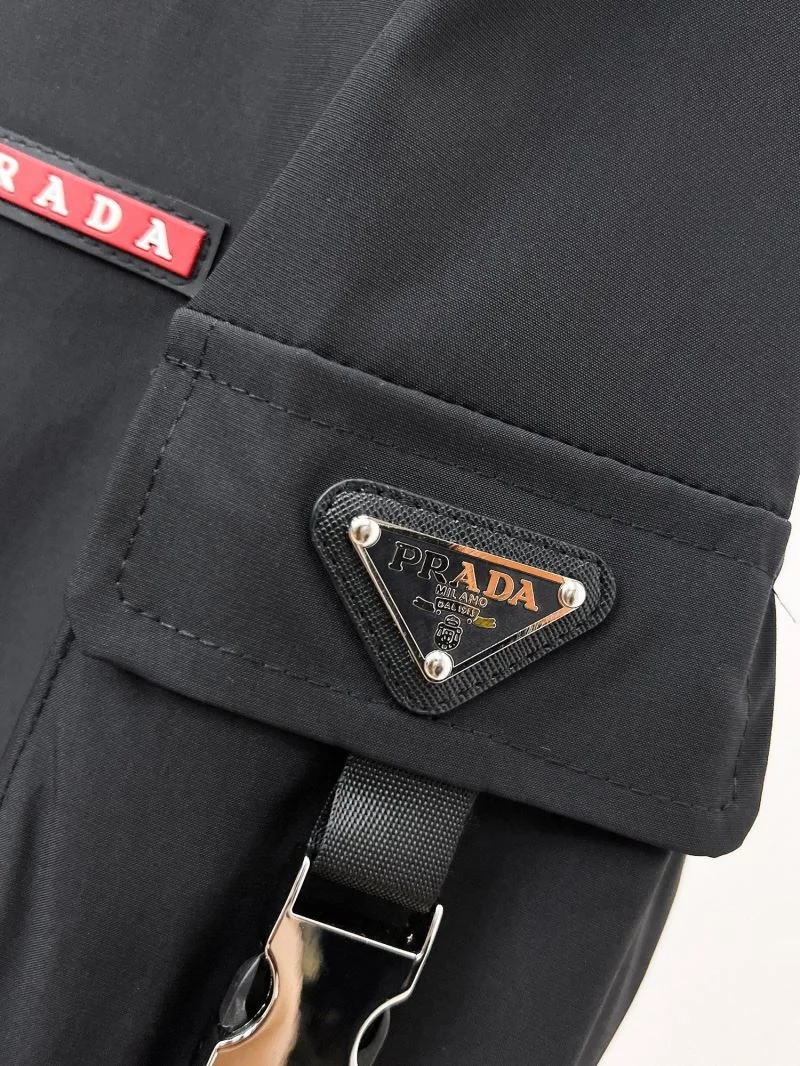 MultiPurpose Prada Outwear 167313