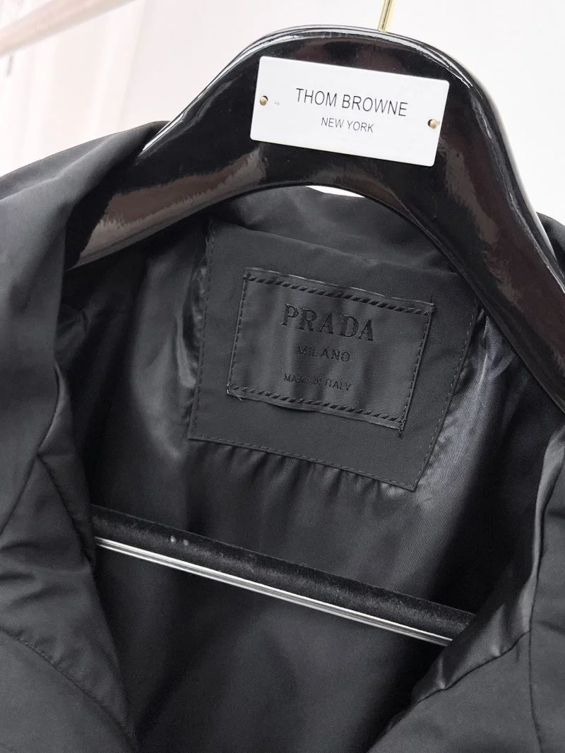 MultiPurpose Prada Outwear 167313