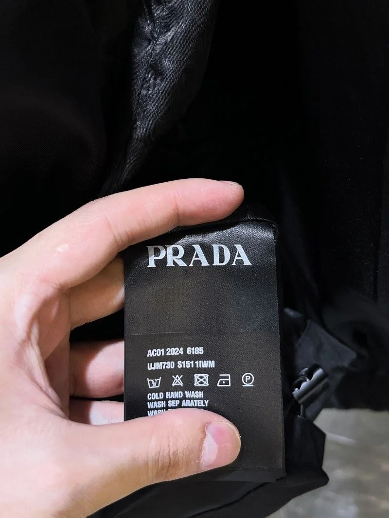 Breathable Prada Outwear 167285