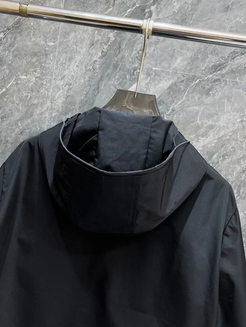 Breathable Prada Outwear 167285