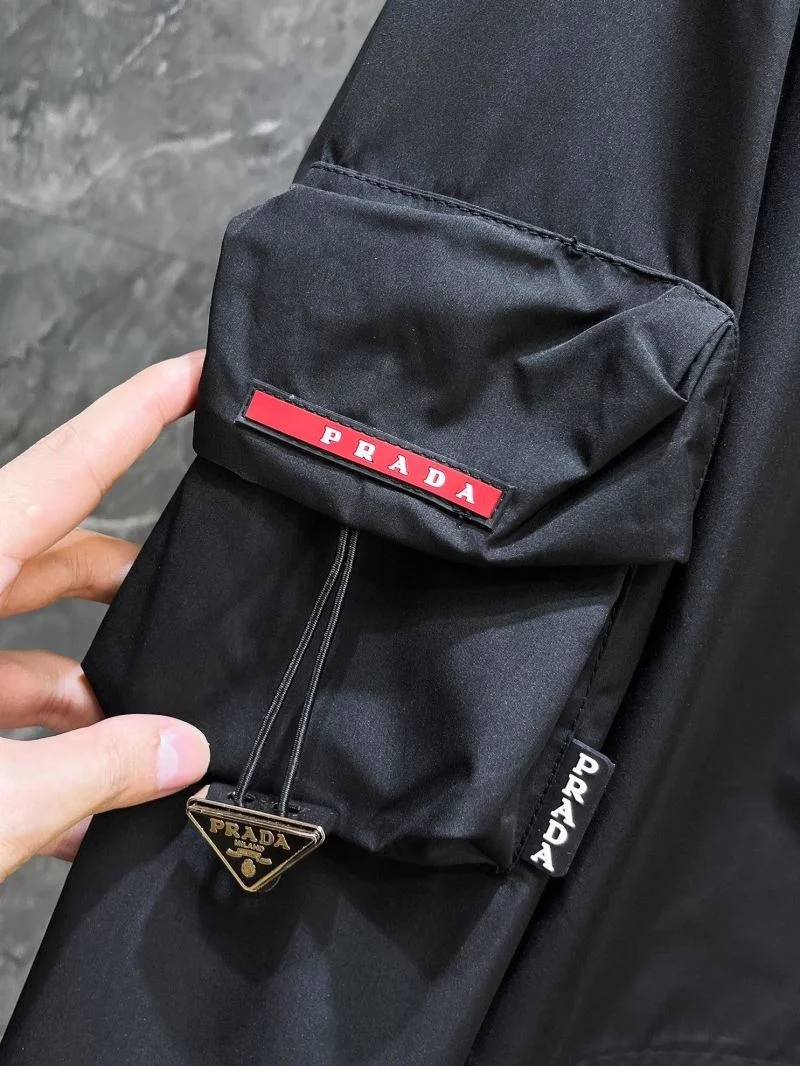 Breathable Prada Outwear 167285