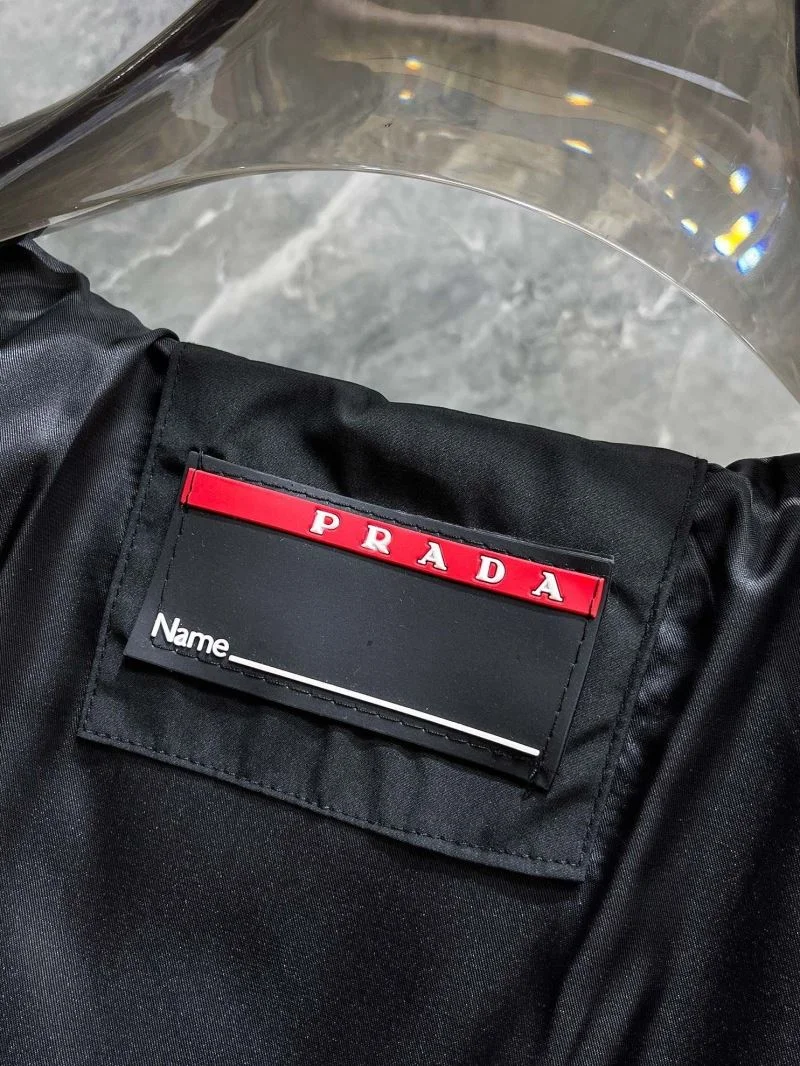 Breathable Prada Outwear 167285