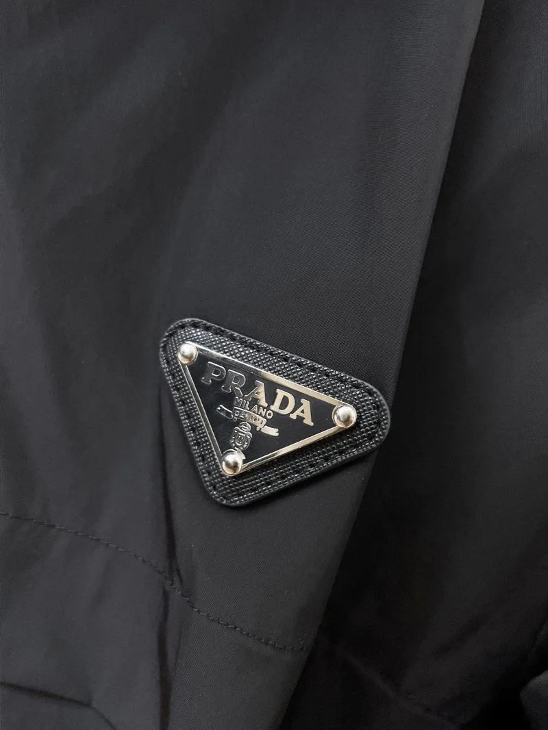 Cozy Prada Outwear 167344