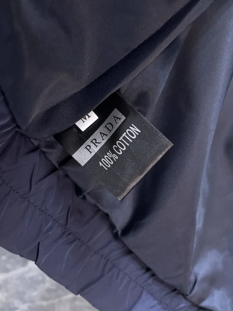 Flexible Prada Outwear 167315