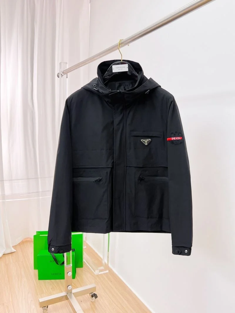 Fashionable Prada Outwear 167307