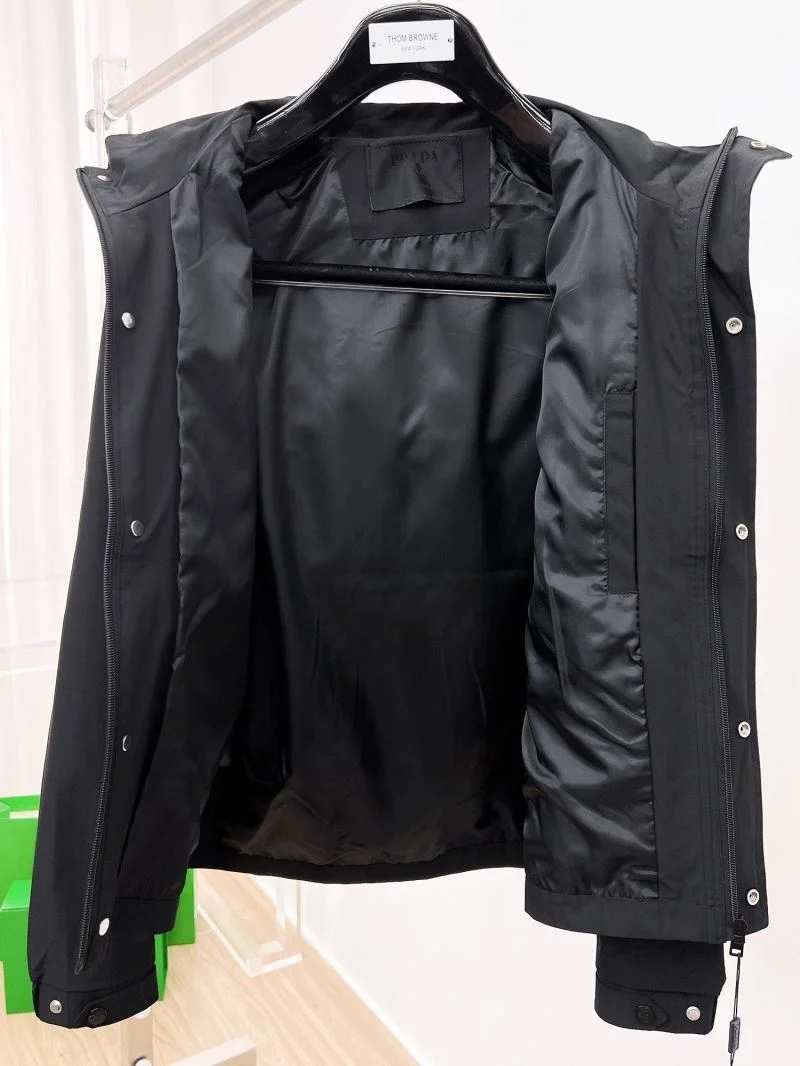 Fashionable Prada Outwear 167307