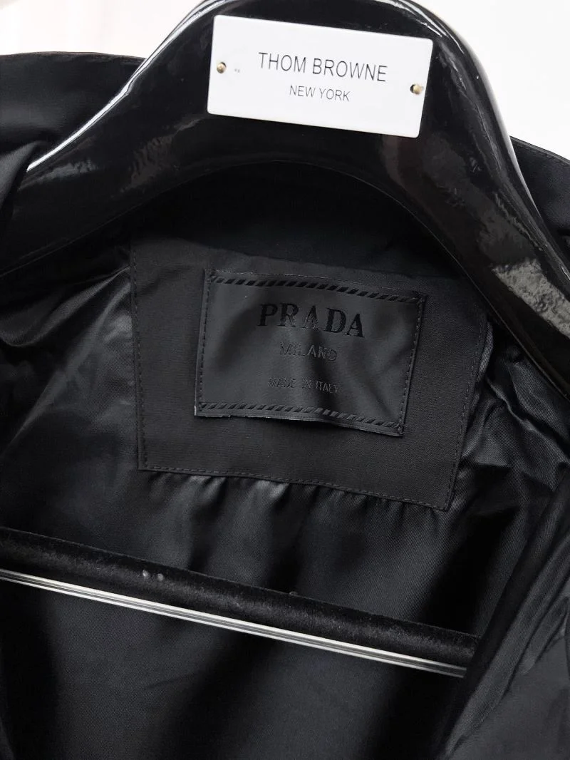 Fashionable Prada Outwear 167307