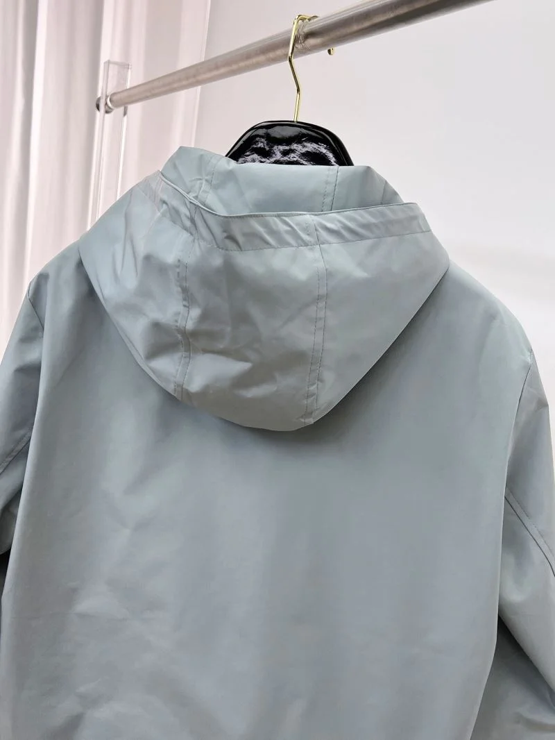 ModernLook Prada Outwear 167322
