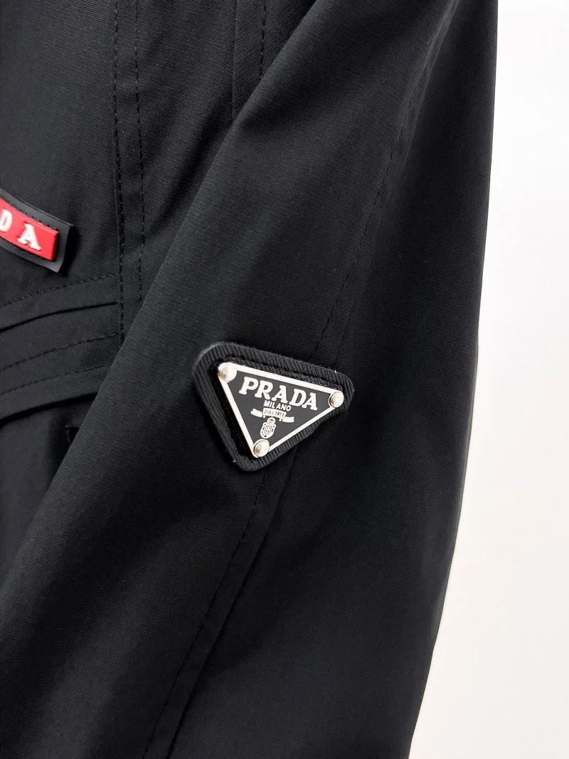 Timeless Prada Outwear 167269