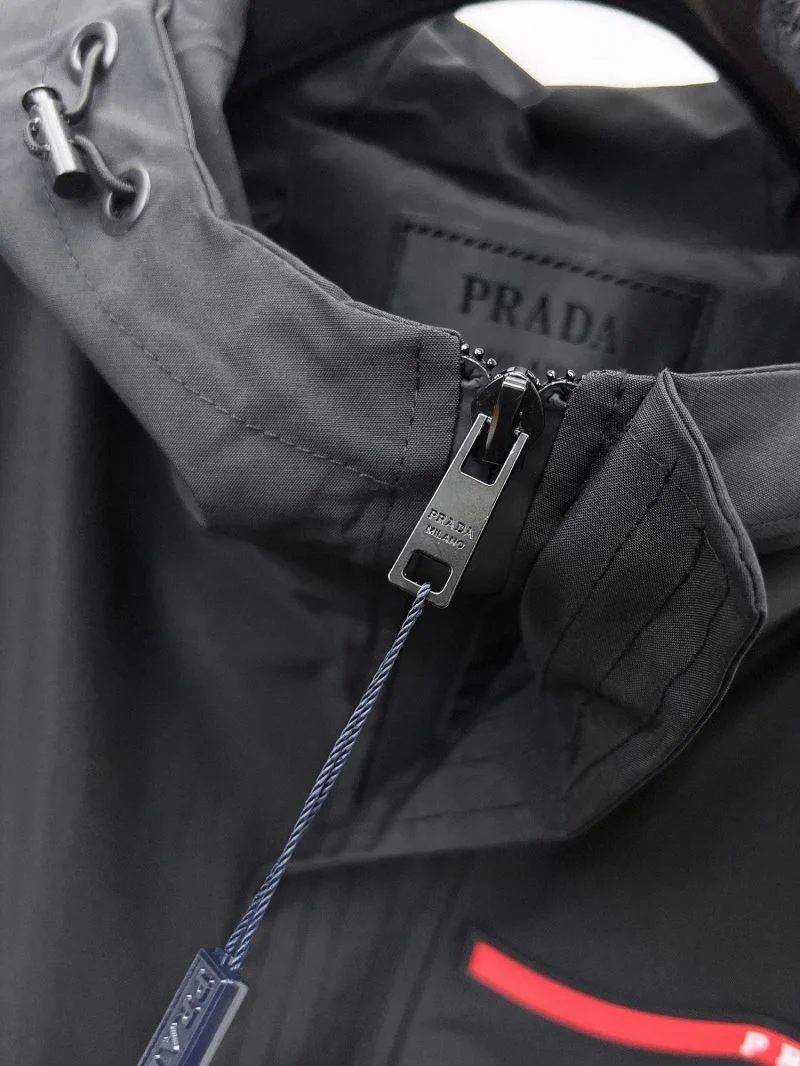 Timeless Prada Outwear 167269