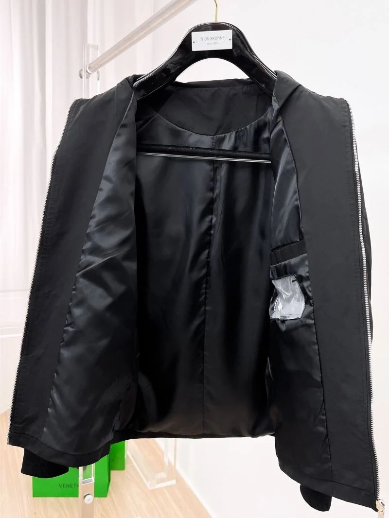 Resilient Prada Outwear 167304