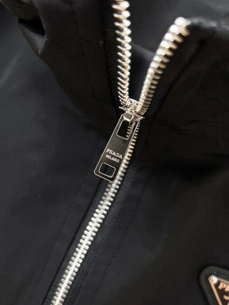 FlexibleFit Prada Outwear 167262