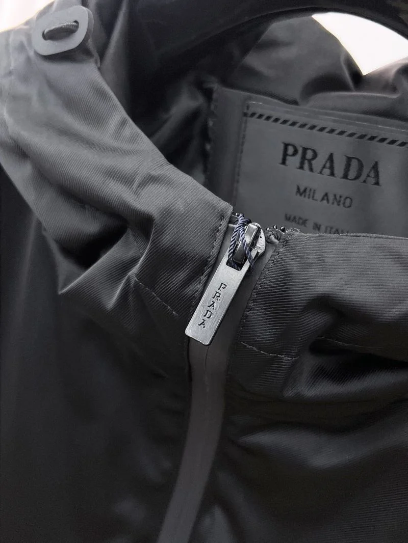 Prada Outwear Vibrant 167246