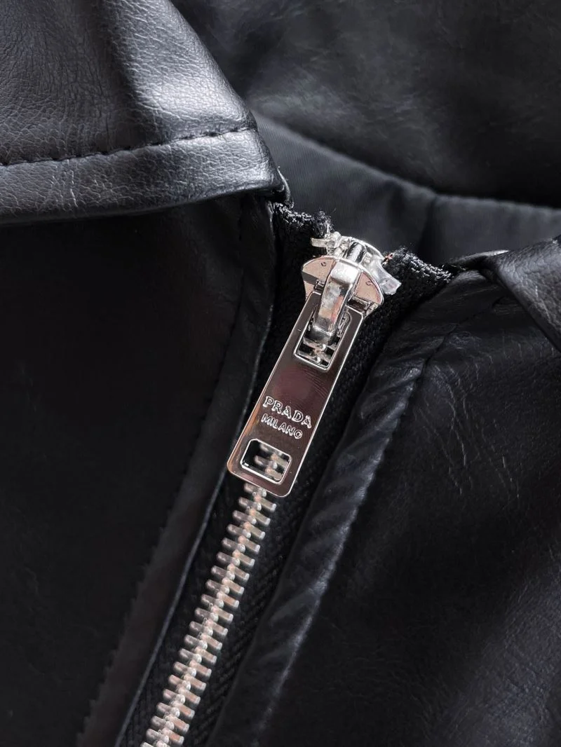 Breathable Prada Outwear 167247