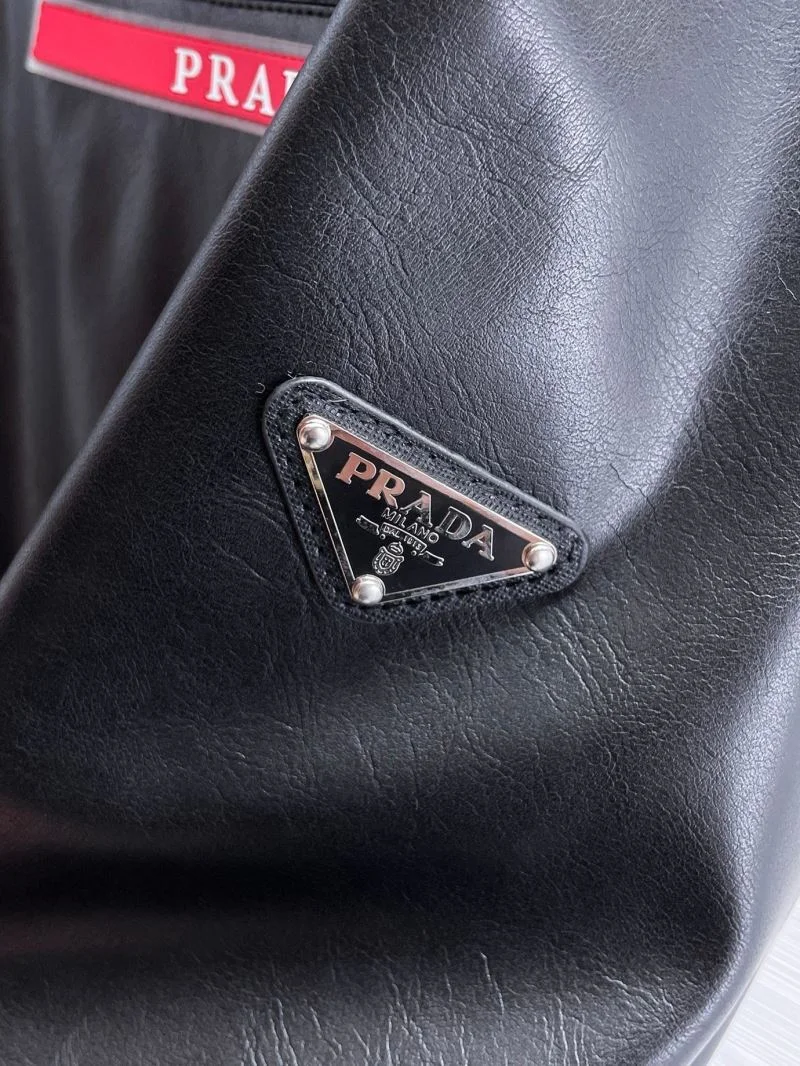 Breathable Prada Outwear 167247