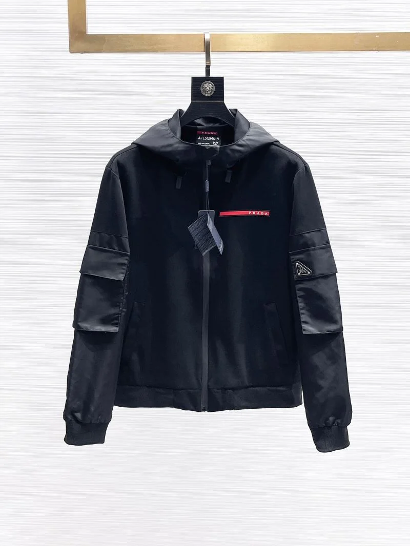 Resilient Prada Outwear 167230