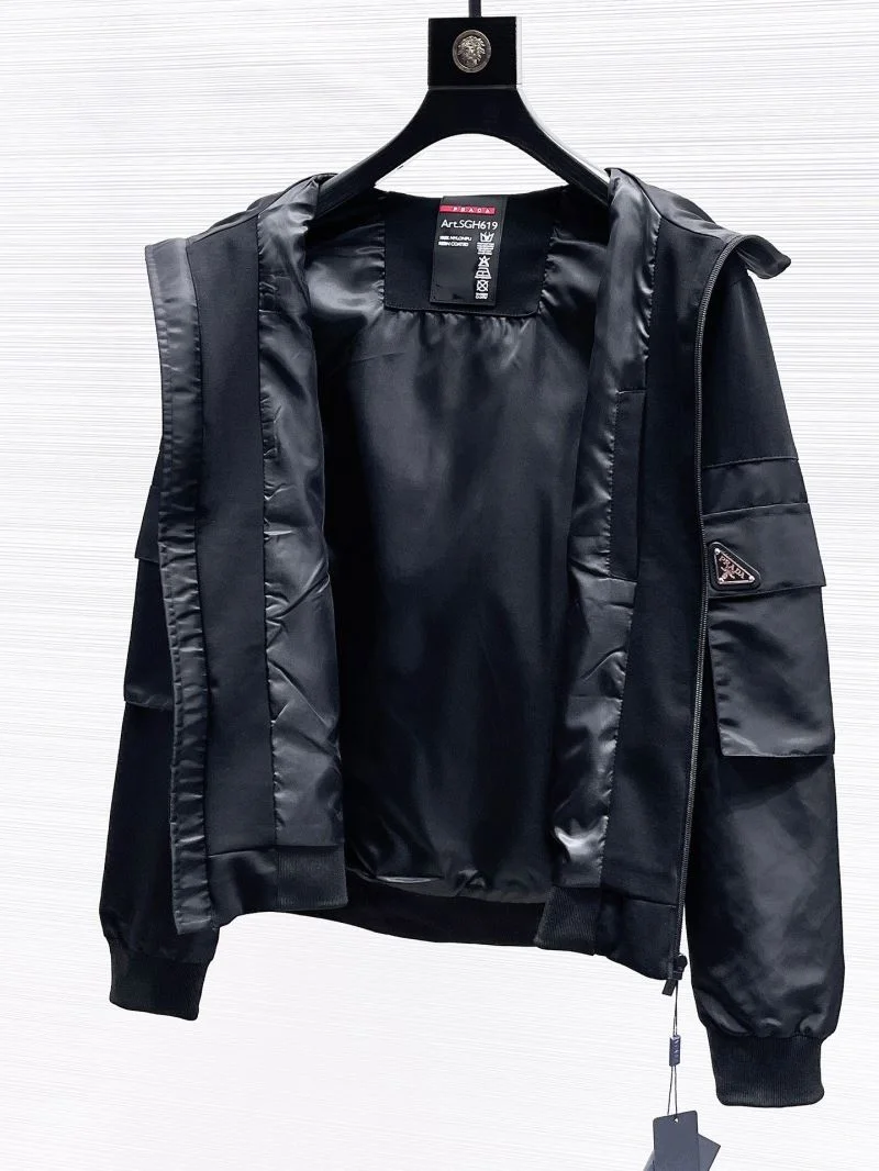 Resilient Prada Outwear 167230