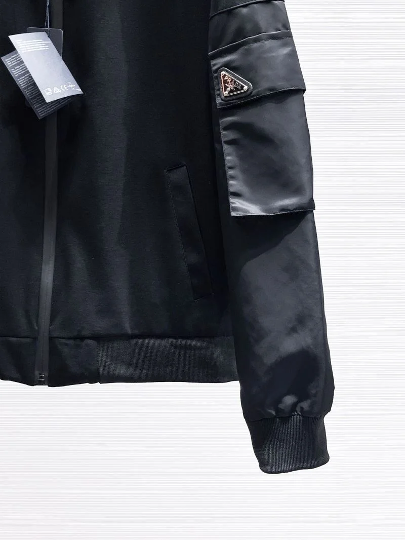Resilient Prada Outwear 167230
