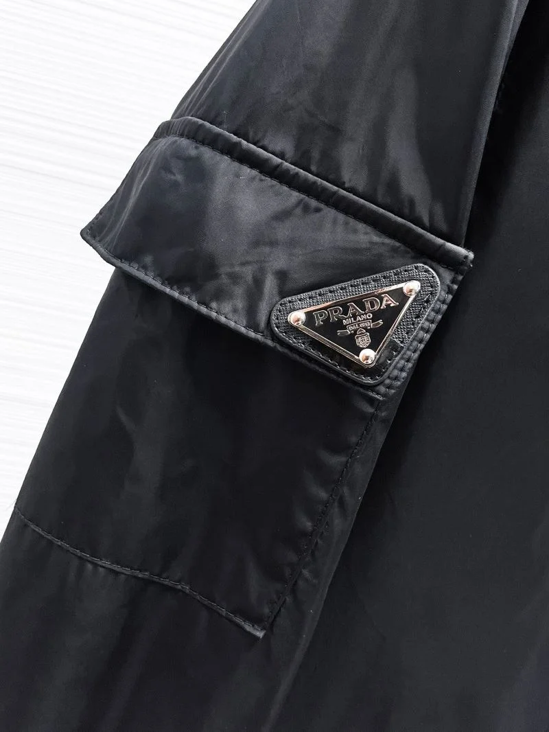 Prada Outwear Fashionable 167257