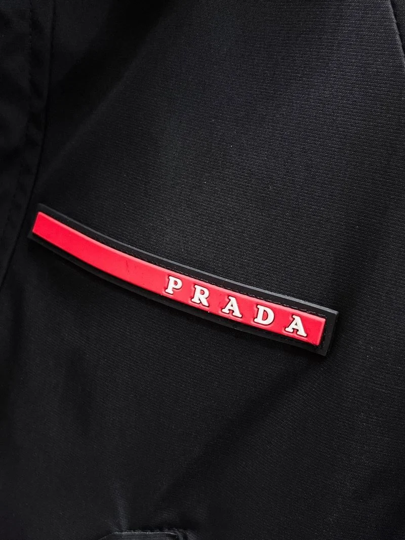 Vibrant Prada Outwear 167229