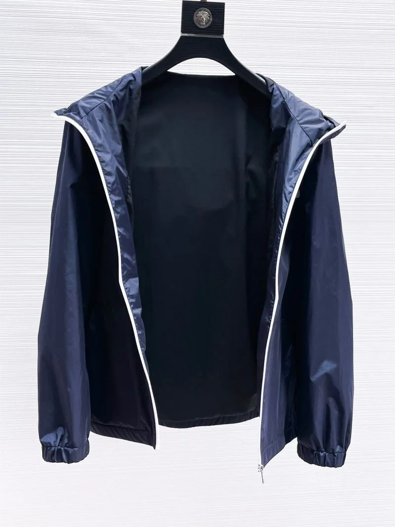 SmartChoice Prada Outwear 167239