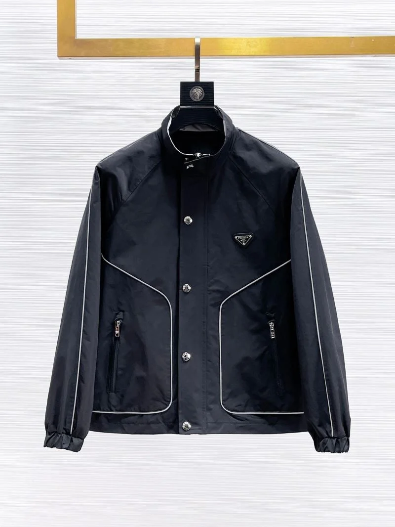 Durable Prada Outwear 167232