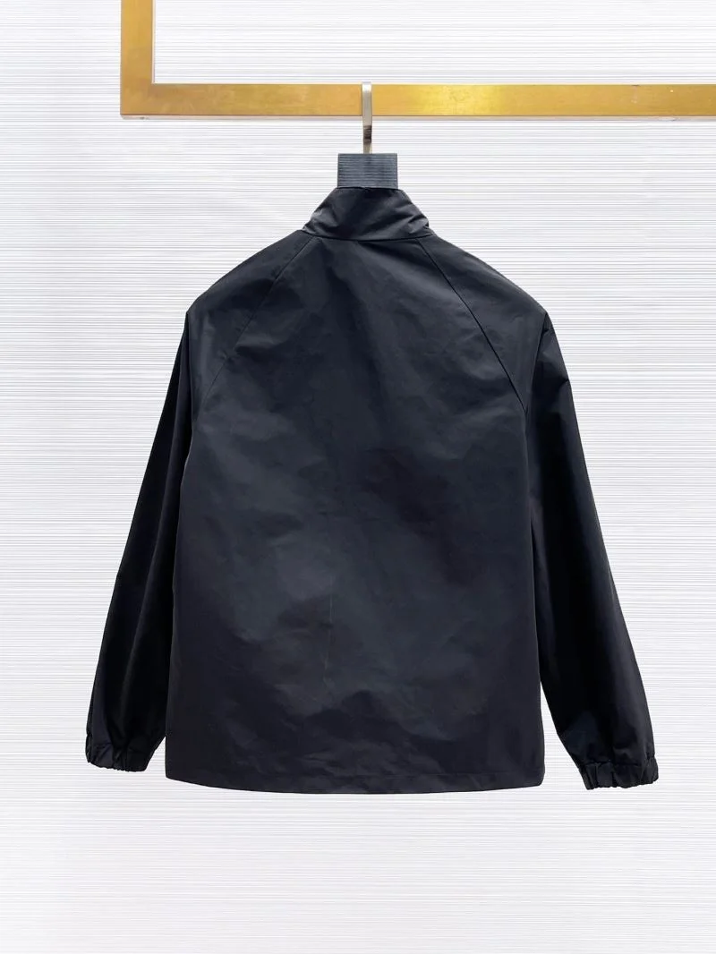 Durable Prada Outwear 167232