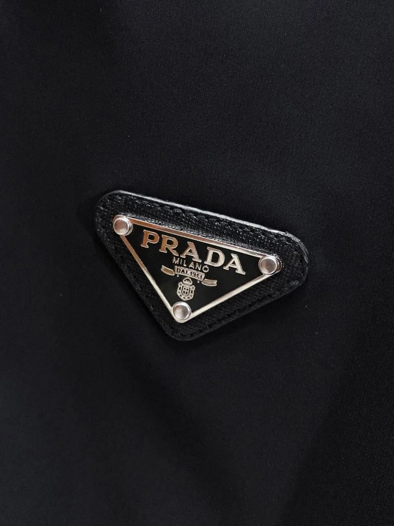 Premium Prada Outwear 167224