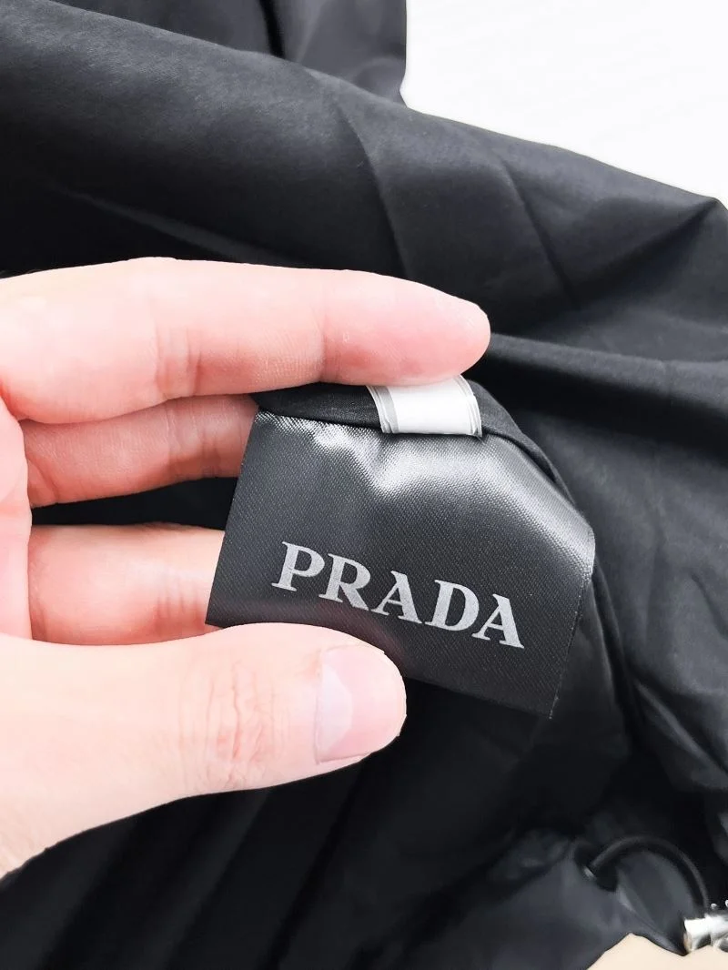 Original Prada Outwear 167217