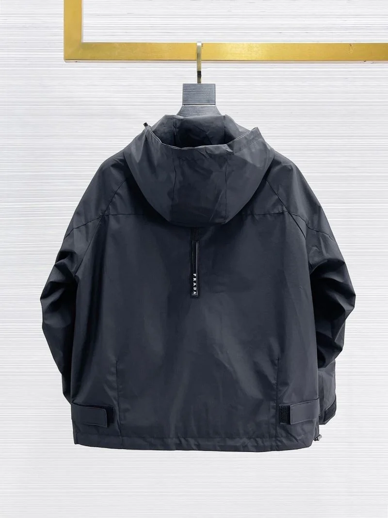 Unique Prada Outwear 167283