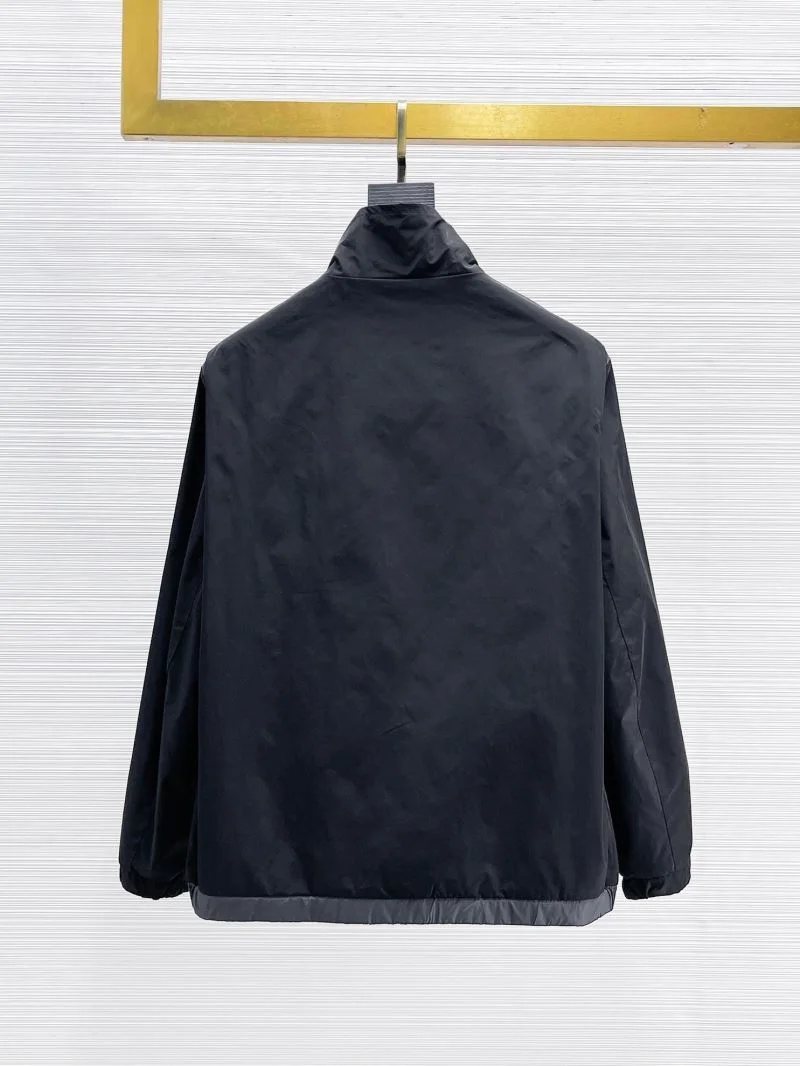Supportive Prada Outwear 167255