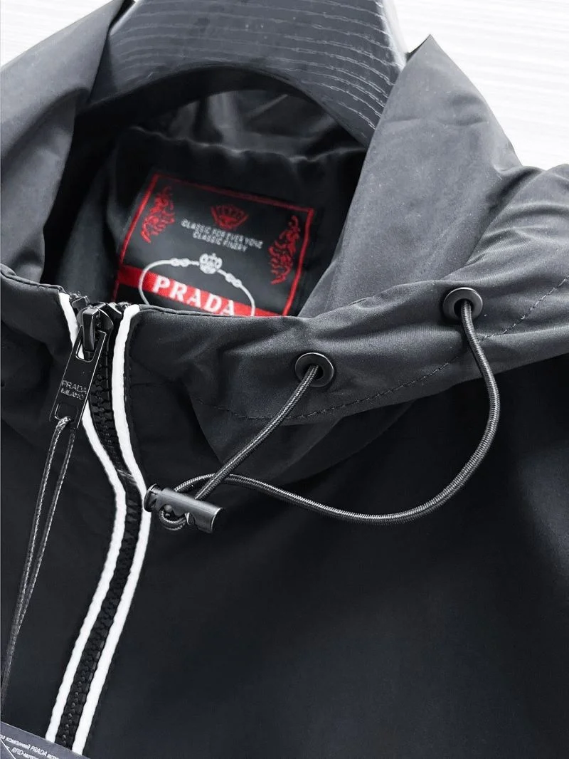 Prada Outwear Classic 167208
