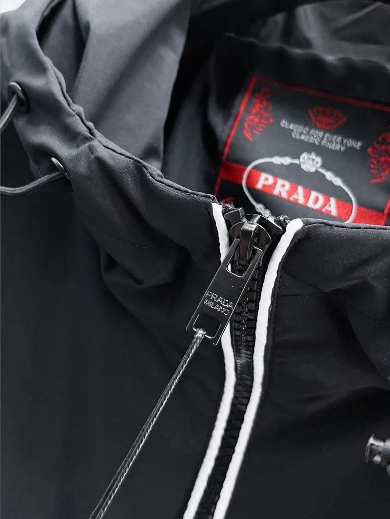 Prada Outwear Classic 167208