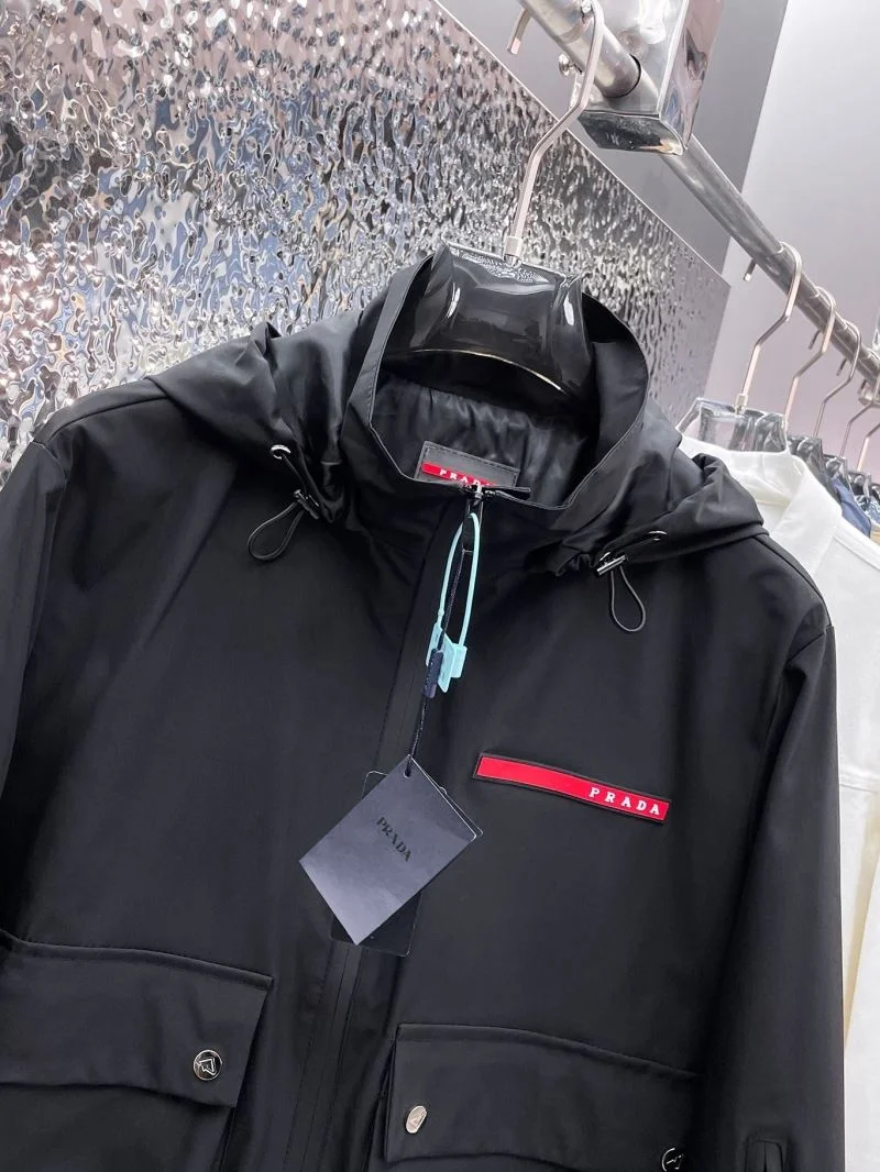 Prada Outwear TimelessDesign 167195