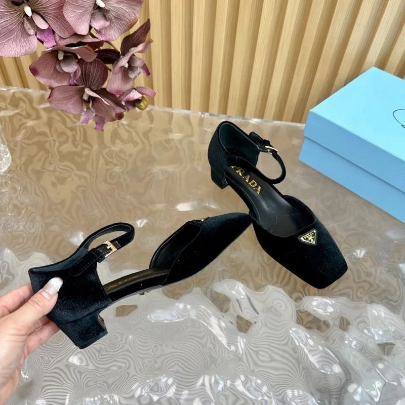 Prada Sandals StreetReady 35060