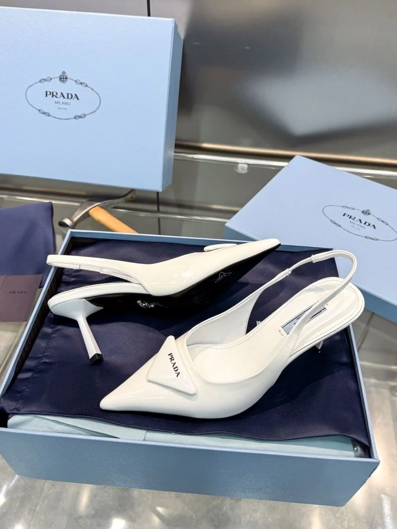 Sleek Prada Sandals 35039