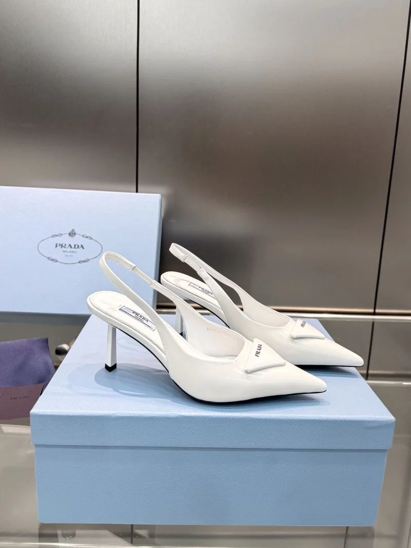 Sleek Prada Sandals 35039