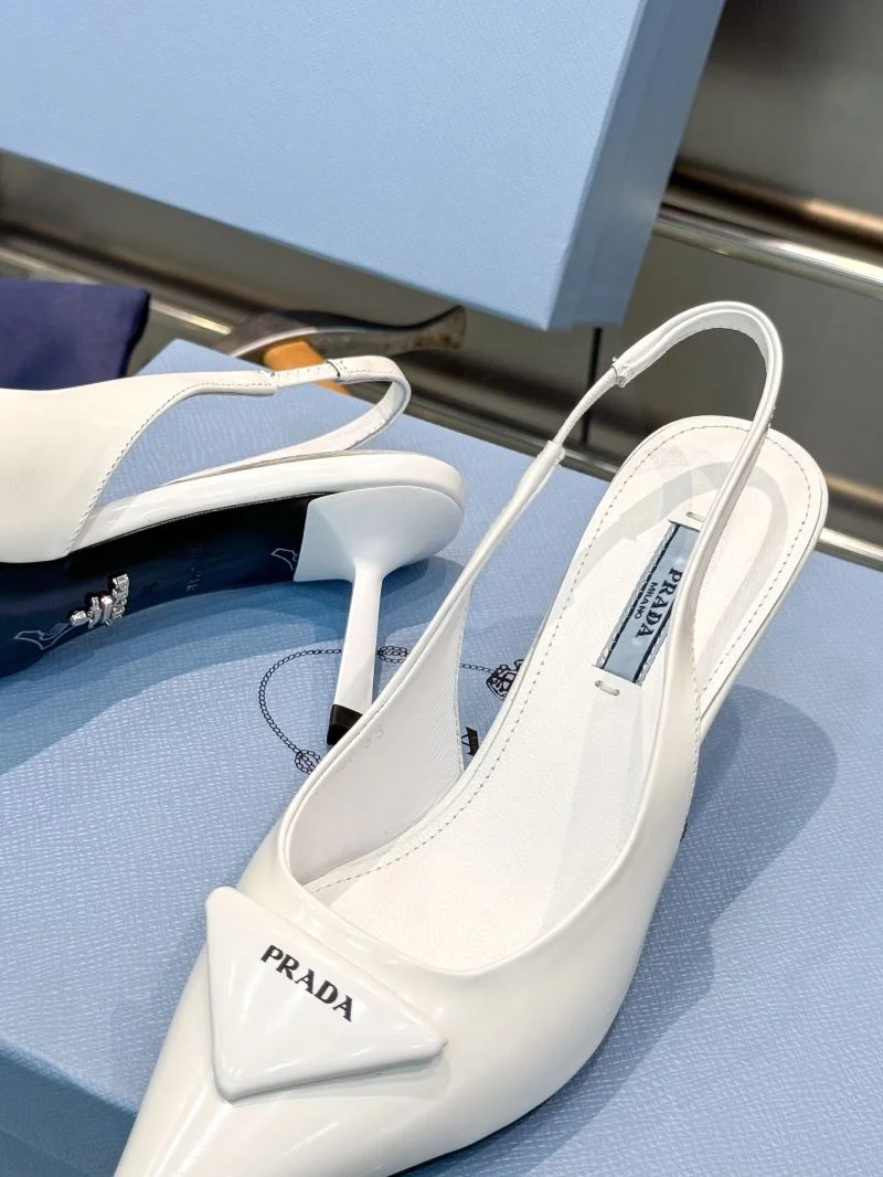 Sleek Prada Sandals 35039