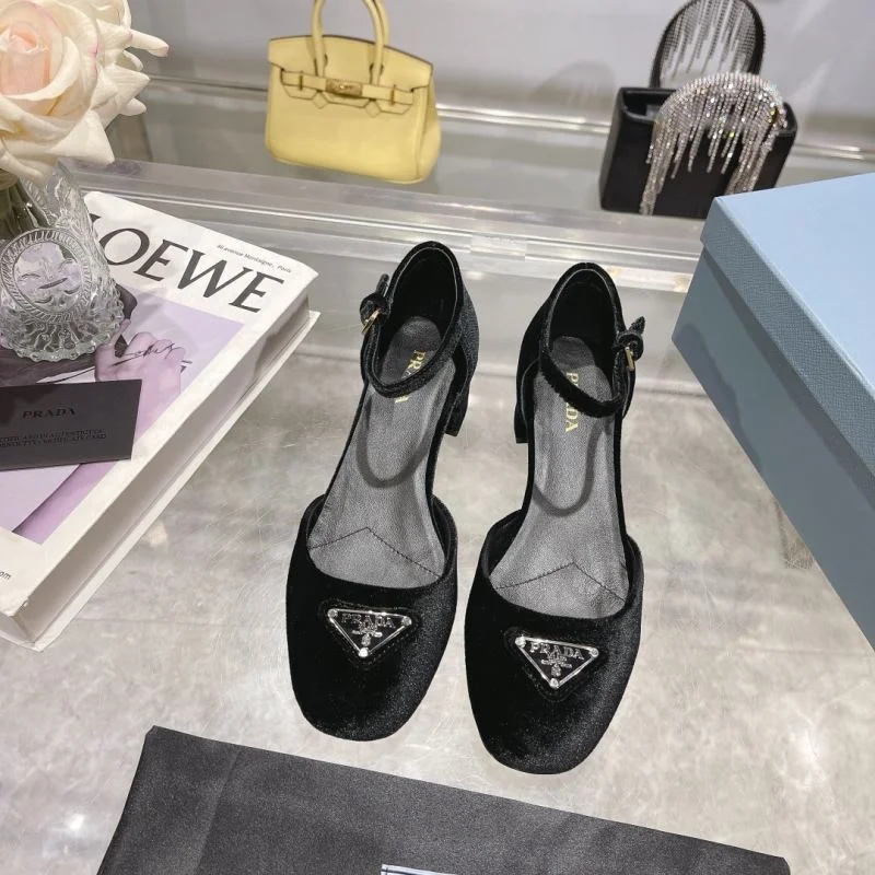 WaterResistant Prada Sandals 35021
