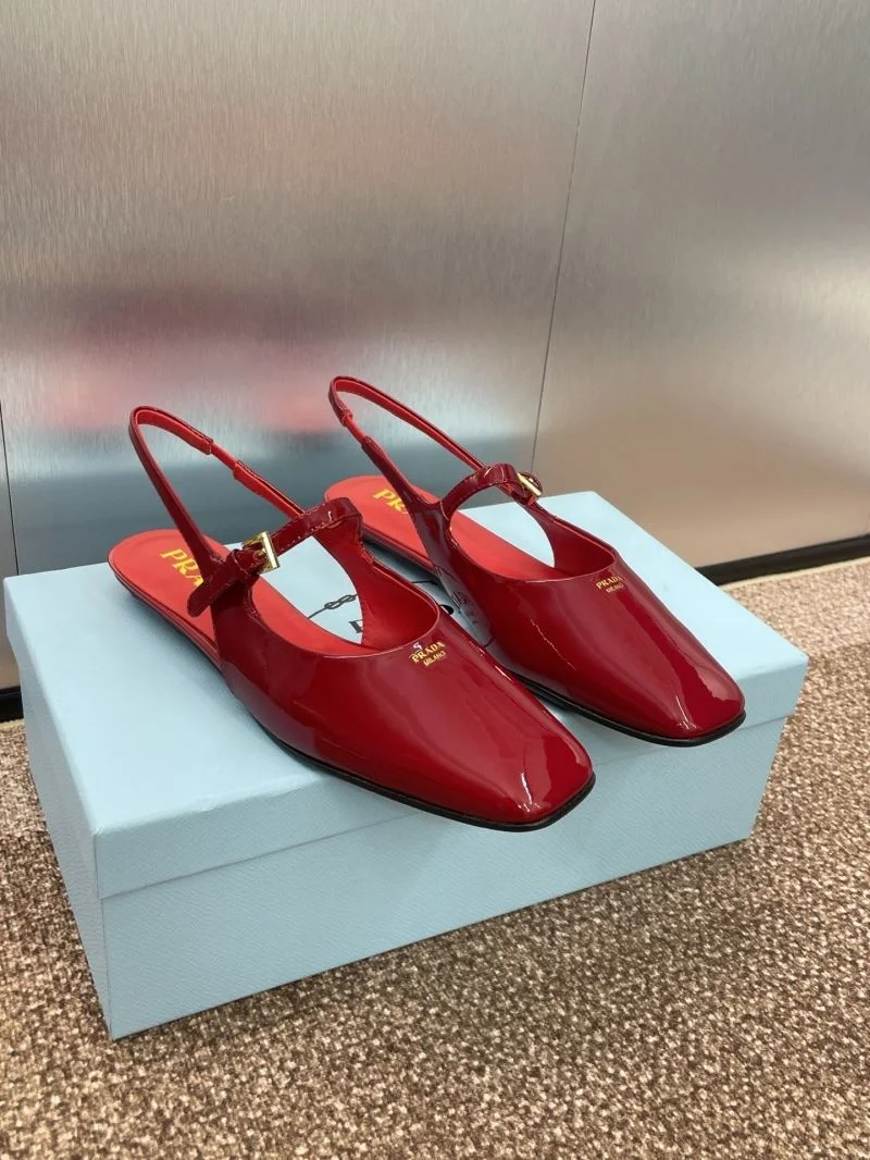 Sleek Prada Sandals 35022