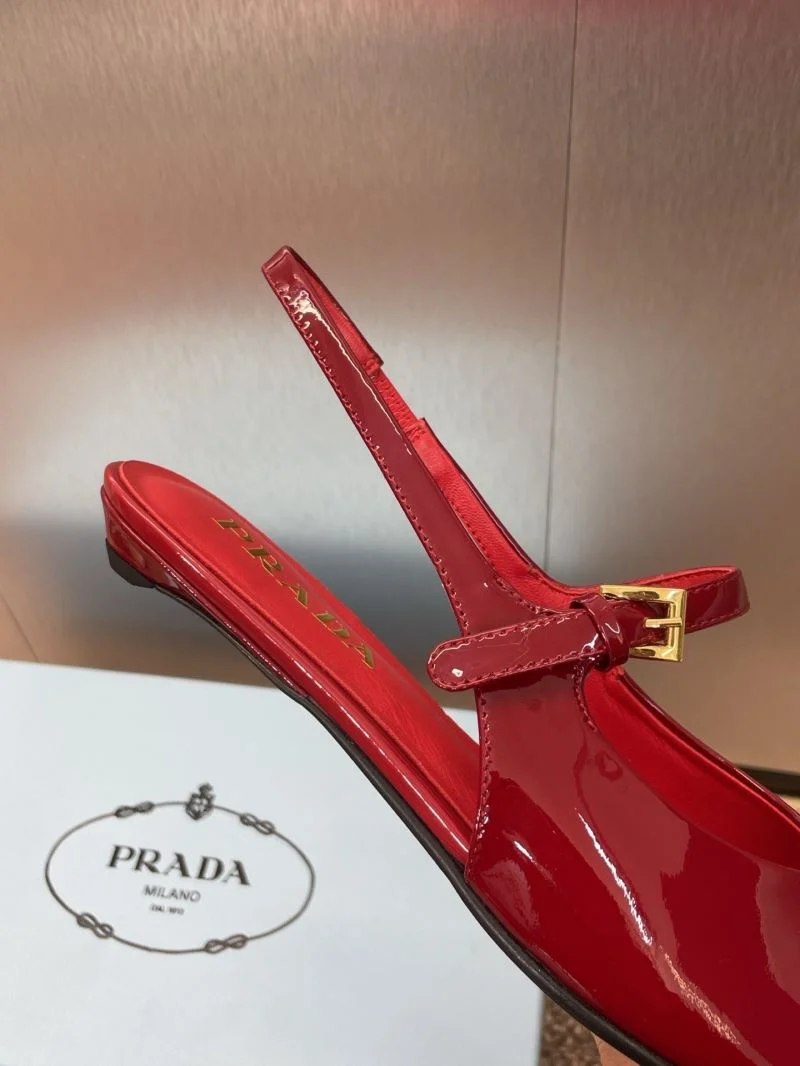 Sleek Prada Sandals 35022