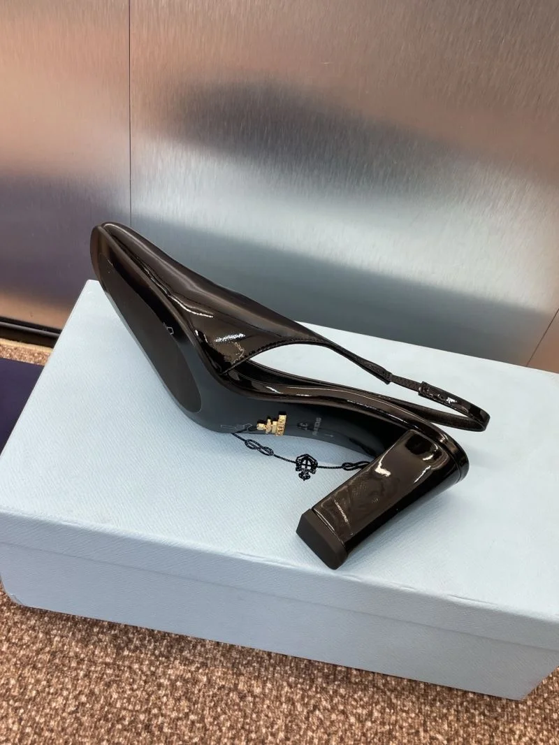 Prada Sandals Unisex 35026