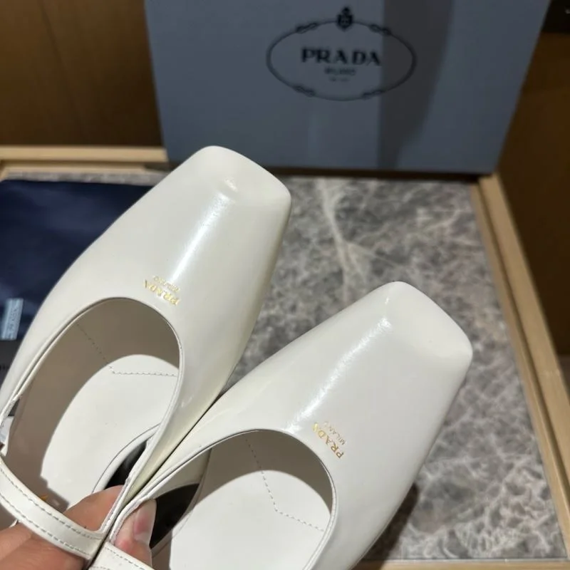 Prada Sandals Flexible 34732