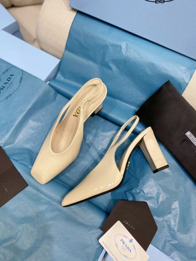 Trendsetting Prada Sandals 34727